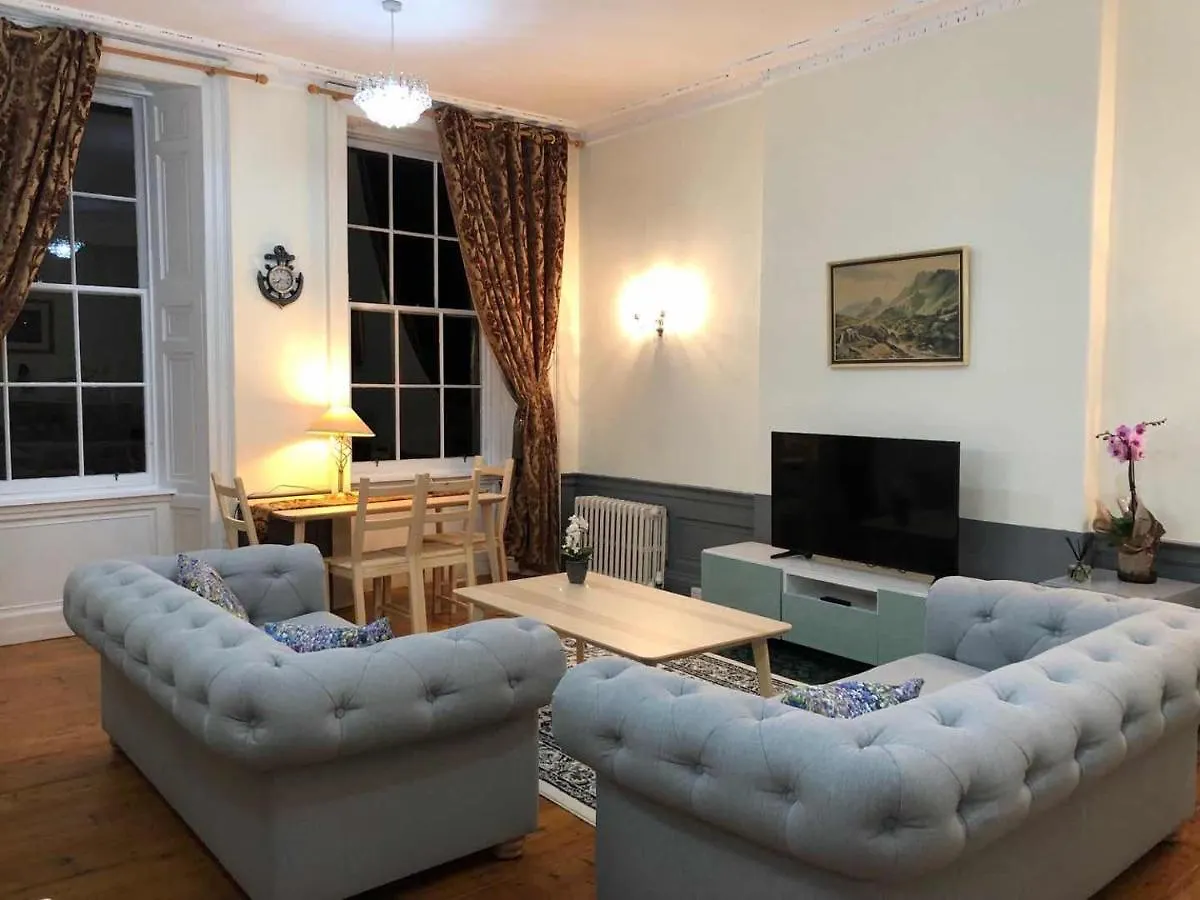 City Centre En-Suite Room Edinburgh 0*,  United Kingdom